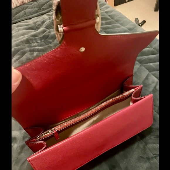 Gucci Bloom Dionysus Bag, Medium Size, Silver Hardware & chain, Red Floral Color - Picture 8 of 15